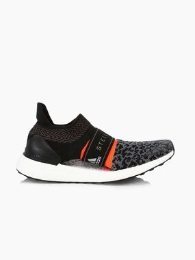 Stella McCartney ✘ Adidas Ultraboost 3D Knit Leopard-Print Sneakers